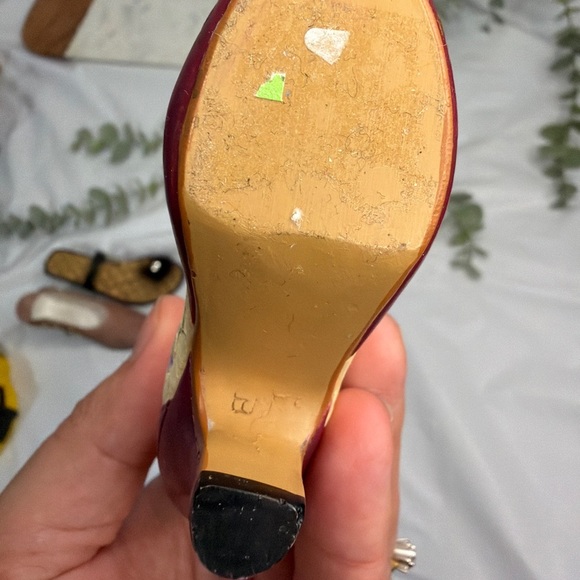 Vintage Collectible Set of decor mini shoes - Picture 4 of 16